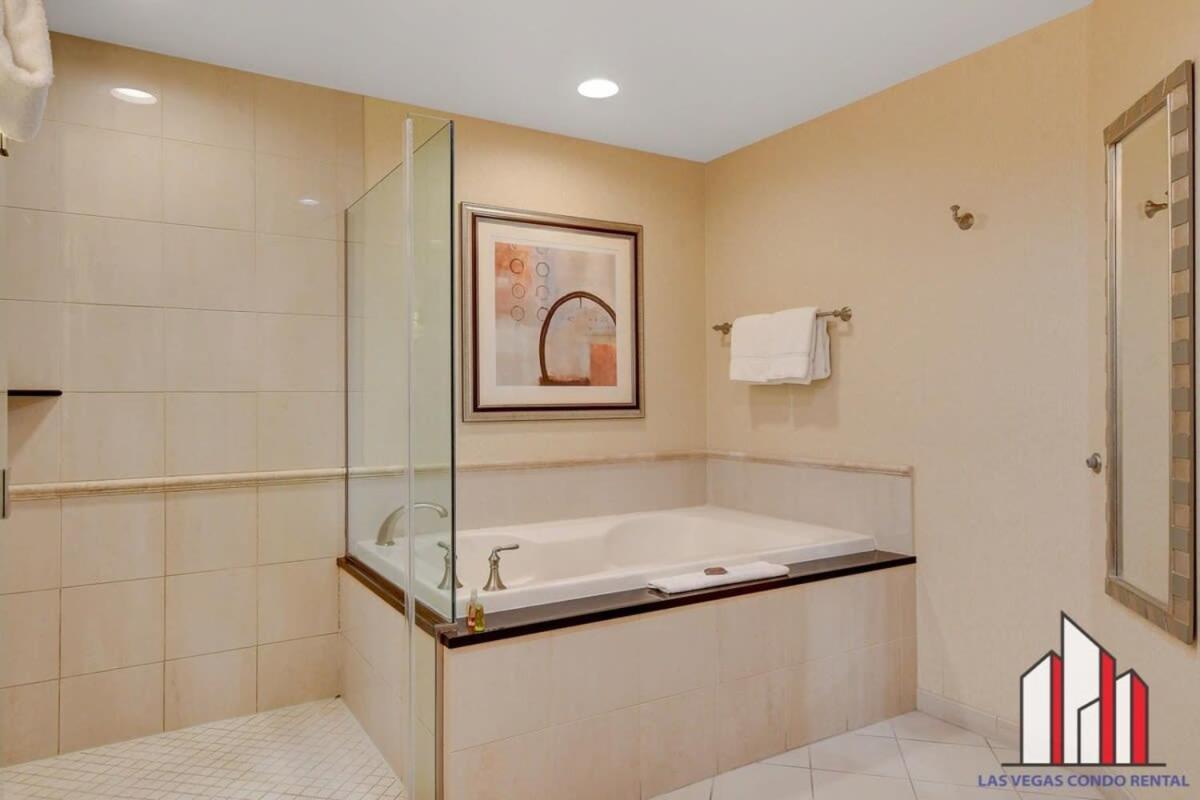 Mgm Signature-17-606 Jacuzzi Hébergement de vacances *