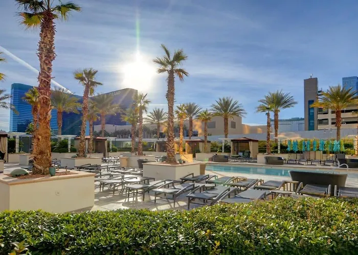 Mgm Signature-17-606 Jacuzzi Studio